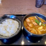 カレーハウス ＣｏＣｏ壱番屋 - ローストチキンスープカレー