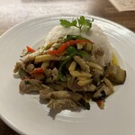 タイ料理 スワンナプームタイ - 