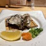 Honkaku Itamae Izakaya Osakana Souhonke - 生牡蠣
