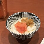 酒肴場 屯 - 白ご飯¥150にはサービスでタラコちりめんジャコ