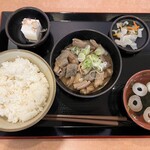 もつ次郎 - 料理写真:モツ煮定食