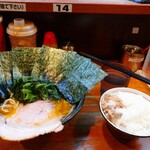 ラーメン 末廣家 - 
