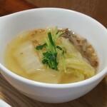 キッチン ブルー グローブ - 具沢山なスープ