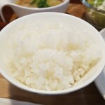 キッチン ブルー グローブ - ご飯大盛りのアップ