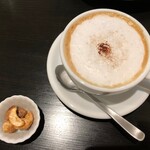 Minmori Dainingu Ando Kafe - カフェラテ　　550円