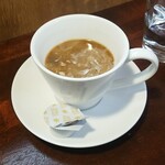 キッチン ブルー グローブ - ミルクを入れます