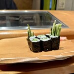 しほう田 - かっぱ立ち