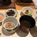 Hakone Goura Byakudan - ▣御飯・留飯・香の物＋祝い赤飯