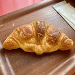 三日月屋 - 料理写真:クロワッサンプレーン258円