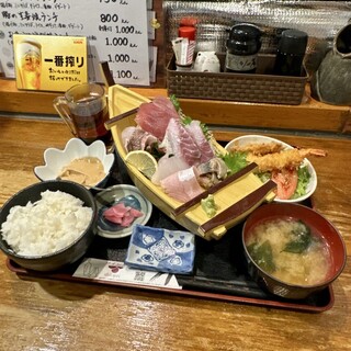 Nidaime Uzushio - 日替り刺身定食(¥1,100)