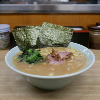 ラーメン 奥津家_0