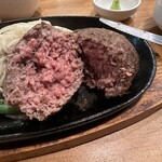 ステーキTaKa - ■平日限定ランチ 和牛ハンバーグ（200g）　¥1.300
            サラダ/スープ/ライス（大盛り、普通、小盛りから選べます）/ちょこっとカレー付き