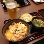 維新うどん - またしても、親子丼とプレモル(笑)。
