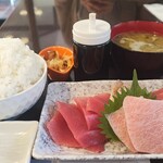 海鮮丼 まぐろ家 - 