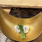 Sushi Honten Noboru - 白子の下にはおぼろ昆布が。