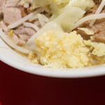ラーメン二郎 - ニンニク少し