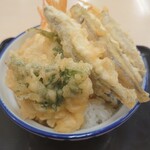 231770559 - 真ふぐとわかさぎの天丼、エビ天×2マシ、わかさぎマシ、真ふぐマシ