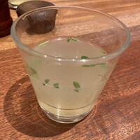 伊勢廣 京橋本店 - 鶏スープ！