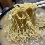 Champon Nin Niku Pawa - 麺リフト