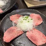 炭火焼肉 やまもと - 