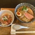 Tonkotsu Tintan Jikaseimen Katsura - 