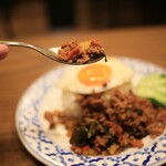 パパイヤ タイ食堂 - 