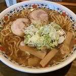 ラーメン 利助 - 