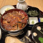 Unagi Hitsumabushi Binchou - 