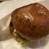 ザ タヴァン グリル＆ラウンジ - 