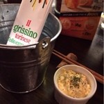 ワインとクラフトビール はるばる - お通し☆ ディップ 200円（＋チャージ 300円）