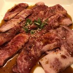 Honkaku Yakiniku Kazokutei Kanro - 和牛カルビセット