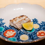 Sushi Karasu - 千葉県 ドラゴン太刀魚の塩焼き