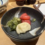 Kagurazaka Yakitori Monya - 先付けの1品目。金沢のお野菜。
                2024年1月19日