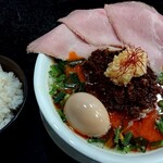 Ramen光鶏 - 期間限定 鶏白湯台湾味噌らーめん(1100円税込)の大盛り(スペシャルポイントカード使用)＋味玉トッピング(＋130円税込)＋レアチャーシュー３枚トッピング(＋330円税込)、ライス(200円税込)