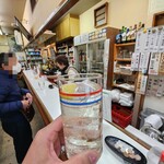 酒のデパート ヒトモト 立ち呑みカウンター - 