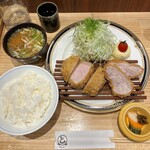 とんかつ ばんぶー - ロースかつ定食