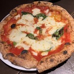 ピッツェリア　オオサキ - マルゲリータ、店の看板！