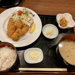 海鮮問屋 村上水産 鮮魚部 - カキフライ定食