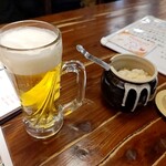 Tebakara Umamon Tebaichi - ビールとお通し(おにおろし)