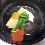 湯宿 梅ぞ乃 - 夕食（真薯の煮物）