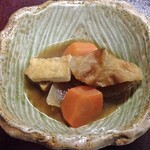 湯宿 梅ぞ乃 - 朝食（竹輪と根菜の煮物）