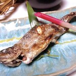 湯宿 梅ぞ乃 - 夕食（山女の塩焼き）