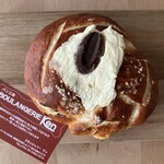 パン工房 ブランジェリーケン - プレッツェル チョコベーグル