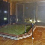 湯宿 梅ぞ乃 - 広目の大浴場