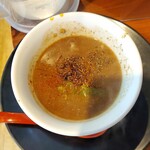 Tonkotsu Chuukasoba Gantare - 