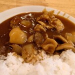 もつ焼き 肉の佐藤 - 2023年11月　もつカレー　550円（ランチメニュー）