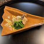 Nihon Ryouri Shinchaya - 帆立とみる貝、お出汁のしみた椎茸、香ばしいごま
