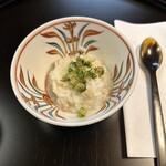 日本料理 新茶家 - お凌ぎは、刻んだ蛤と七草。うまみが酒に合う。