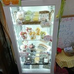 隠れ家ベーカリー パンのある暮らし - 冷蔵庫 マカロン・パフェ・パウンドケーキ