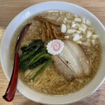 なるとや - 背脂ラーメン　900円　大盛　150円